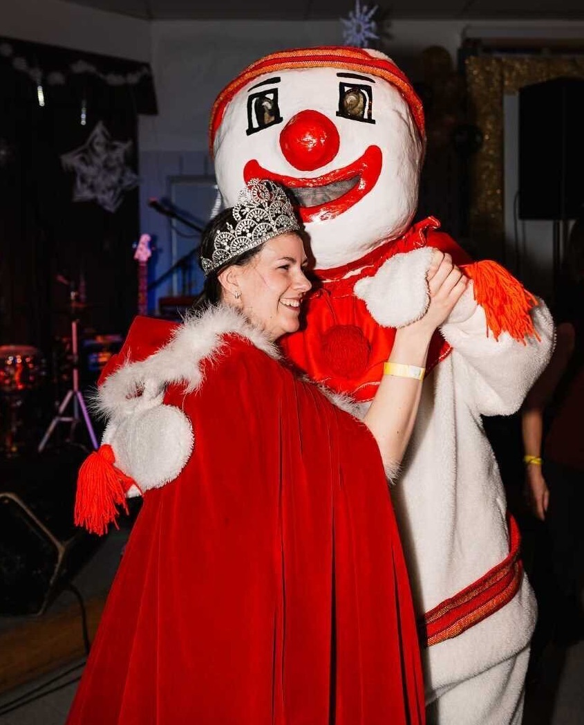 Bonhomme 3 en 2023 avec sa reine et son grillage